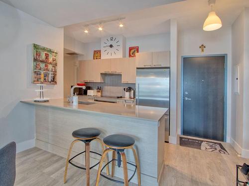 Kitchen - 2303-405 Rue De La Concorde, Montréal (Ville-Marie), QC - Indoor Photo Showing Kitchen