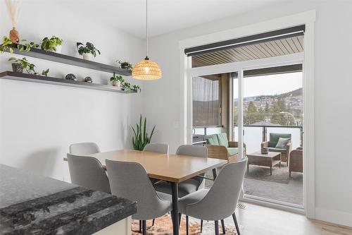 1215 Hume Avenue, Kelowna, BC - Indoor Photo Showing Dining Room