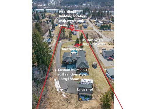 2977 Upper Levels Road, Castlegar, BC -  With View