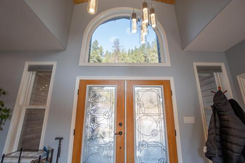 2977 Upper Levels Road, Castlegar, BC - Indoor Photo Showing Other Room