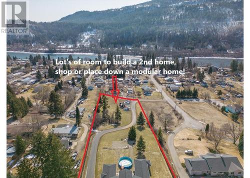 2977 Upper Levels  Road, Castlegar, BC - Outdoor With View