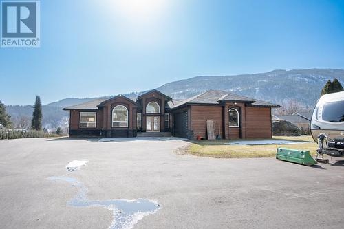 2977 Upper Levels  Road, Castlegar, BC - Outdoor With Facade