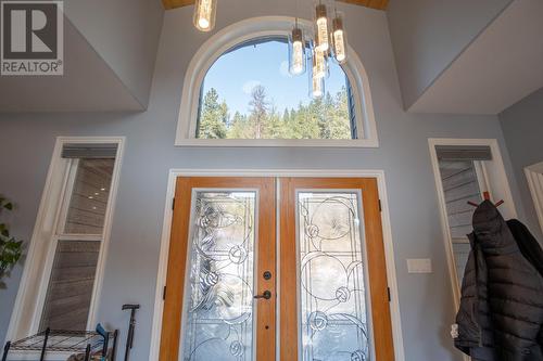 2977 Upper Levels  Road, Castlegar, BC - Indoor Photo Showing Other Room