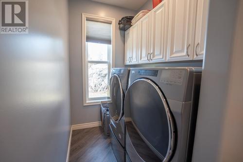 2977 Upper Levels  Road, Castlegar, BC - Indoor Photo Showing Laundry Room