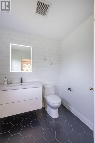 14 Harbour Road, New Chelsea, NL - Indoor Photo Showing Bathroom