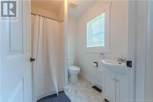 11 Elizabeth Street, St. Stephen, NB - Indoor Photo Showing Bathroom