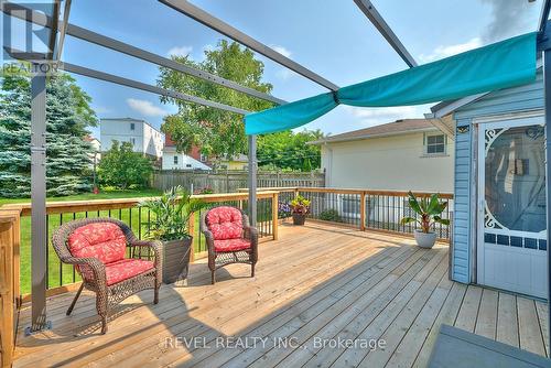 5835 Symmes Street, Niagara Falls, ON - Outdoor With Deck Patio Veranda With Exterior