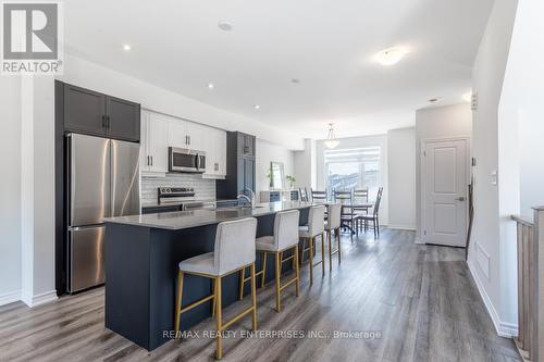 3 Cadwell Lane, Hamilton (Mountview), ON - Indoor Photo Showing Kitchen With Stainless Steel Kitchen With Upgraded Kitchen