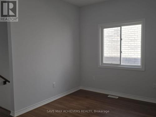 206 Louise Street W, Welland, ON - Indoor Photo Showing Other Room