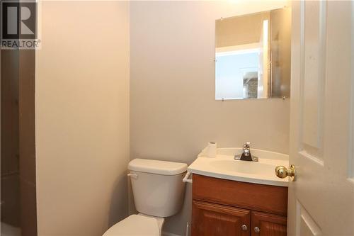 455 Bessie Avenue, Sudbury, ON - Indoor Photo Showing Bathroom