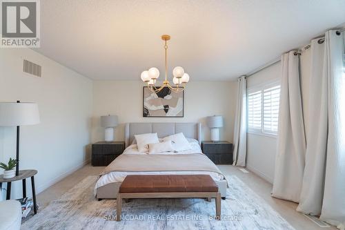 5504 Freshwater Drive, Mississauga (Churchill Meadows), ON - Indoor Photo Showing Bedroom