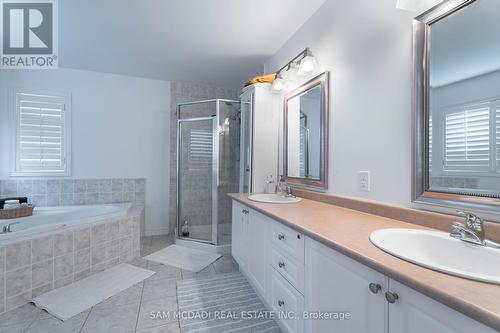 5504 Freshwater Drive, Mississauga, ON - Indoor Photo Showing Bathroom