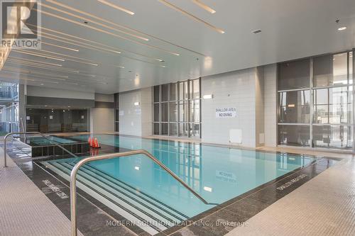 2001 - 2093 Fairview Street N, Burlington, ON - Indoor Photo Showing Other Room With In Ground Pool