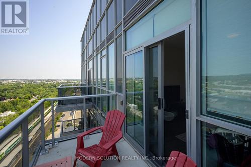 2001 - 2093 Fairview Street N, Burlington, ON - Outdoor With Balcony With View With Exterior