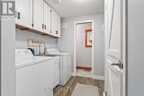 429 Main Street E, Shelburne, ON - Indoor Photo Showing Laundry Room