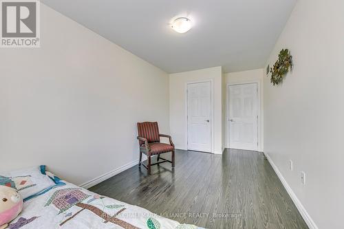 88 Keith Street, Hamilton (Industrial Sector), ON - Indoor Photo Showing Bedroom