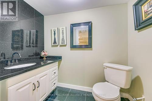 88 Keith Street, Hamilton (Industrial Sector), ON - Indoor Photo Showing Bathroom