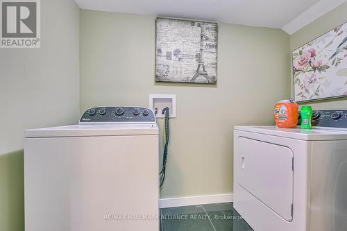 88 Keith Street, Hamilton (Industrial Sector), ON - Indoor Photo Showing Laundry Room