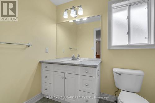 7149 Parkside Road, Niagara Falls, ON - Indoor Photo Showing Bathroom