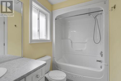 7149 Parkside Road, Niagara Falls, ON - Indoor Photo Showing Bathroom