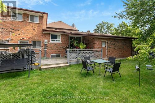 46 Sunnywood Crescent, Richmond Hill, ON - Outdoor With Exterior