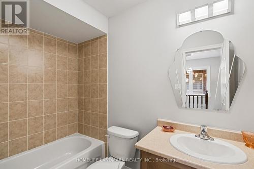 99 Collin Court, Richmond Hill (Jefferson), ON - Indoor Photo Showing Bathroom