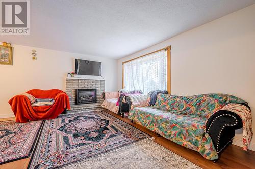 203 Phillips Street, Barrie (Ardagh), ON - Indoor Photo Showing Living Room With Fireplace