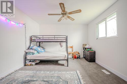 203 Phillips Street, Barrie (Ardagh), ON - Indoor Photo Showing Bedroom