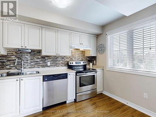 7 - 47 Ferndale Drive S, Barrie (Ardagh), ON - Indoor Photo Showing Kitchen With Double Sink With Upgraded Kitchen