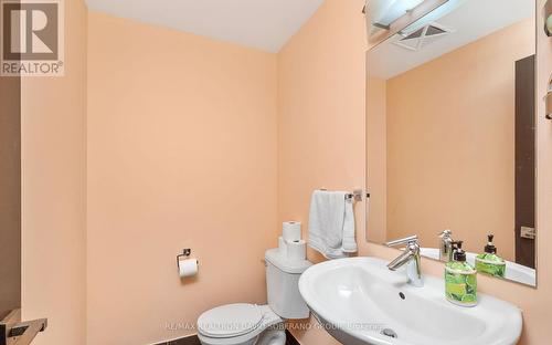 Ph14 - 1060 Sheppard Avenue W, Toronto (York University Heights), ON - Indoor Photo Showing Bathroom