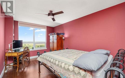 Ph14 - 1060 Sheppard Avenue W, Toronto (York University Heights), ON - Indoor Photo Showing Bedroom