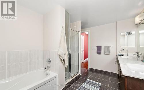 Ph14 - 1060 Sheppard Avenue W, Toronto (York University Heights), ON - Indoor Photo Showing Bathroom