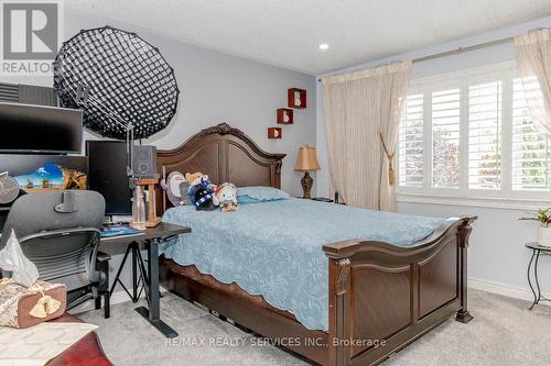 2224 Colonel William Parkway N, Oakville, ON - Indoor Photo Showing Bedroom