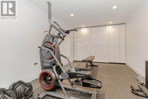 2224 Colonel William Parkway N, Oakville, ON - Indoor Photo Showing Gym Room