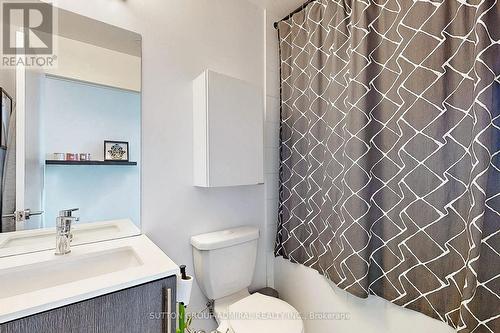 907 - 1486 Bathurst Street, Toronto (Humewood-Cedarvale), ON - Indoor Photo Showing Bathroom