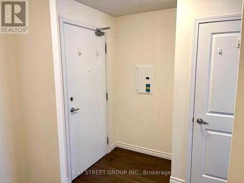 402 - 27 Rean Drive, Toronto (Bayview Village), ON - Indoor Photo Showing Other Room