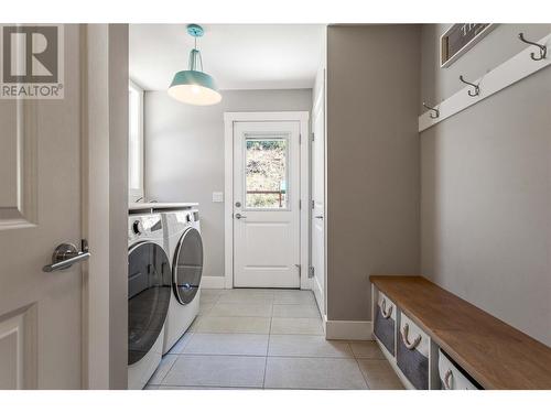 49 Forest Edge Drive, Kelowna, BC - Indoor Photo Showing Laundry Room