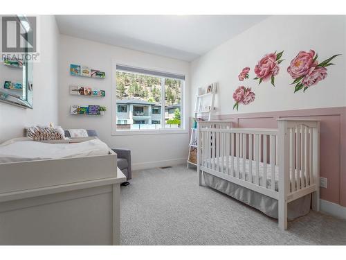 49 Forest Edge Drive, Kelowna, BC - Indoor Photo Showing Bedroom