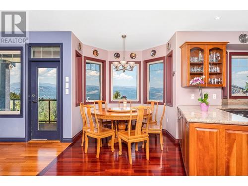 9265 Kokanee Road, Vernon, BC - Indoor Photo Showing Dining Room