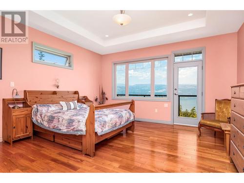 9265 Kokanee Road, Vernon, BC - Indoor Photo Showing Bedroom