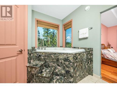 9265 Kokanee Road, Vernon, BC - Indoor