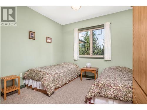 9265 Kokanee Road, Vernon, BC - Indoor Photo Showing Bedroom