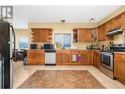 9265 Kokanee Road, Vernon, BC - Indoor Photo Showing Kitchen With Stainless Steel Kitchen