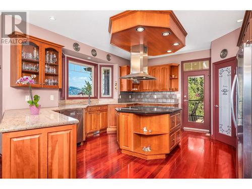 9265 Kokanee Road, Vernon, BC - Indoor Photo Showing Kitchen