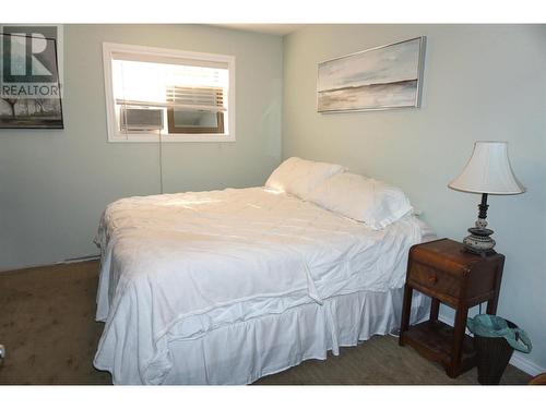 3961 20 Avenue Se, Salmon Arm, BC - Indoor Photo Showing Bedroom