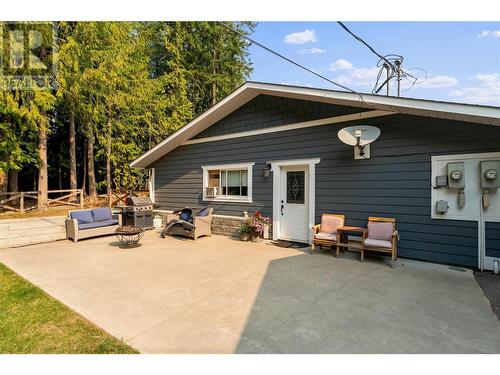 3961 20 Avenue Se, Salmon Arm, BC - Outdoor