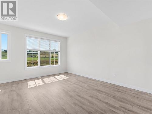 307 Glen Park Drive Unit# 2, Kelowna, BC - Indoor Photo Showing Other Room