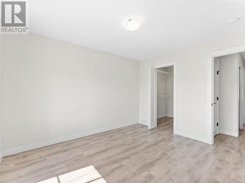 307 Glen Park Drive Unit# 2, Kelowna, BC - Indoor Photo Showing Other Room