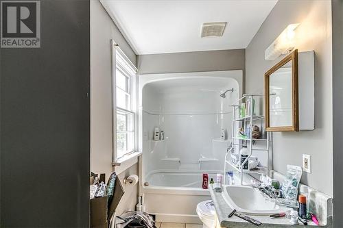 301 Albert Street, Espanola, ON - Indoor Photo Showing Bathroom