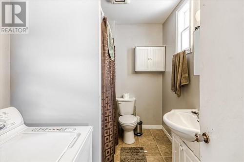 301 Albert Street, Espanola, ON - Indoor Photo Showing Bathroom